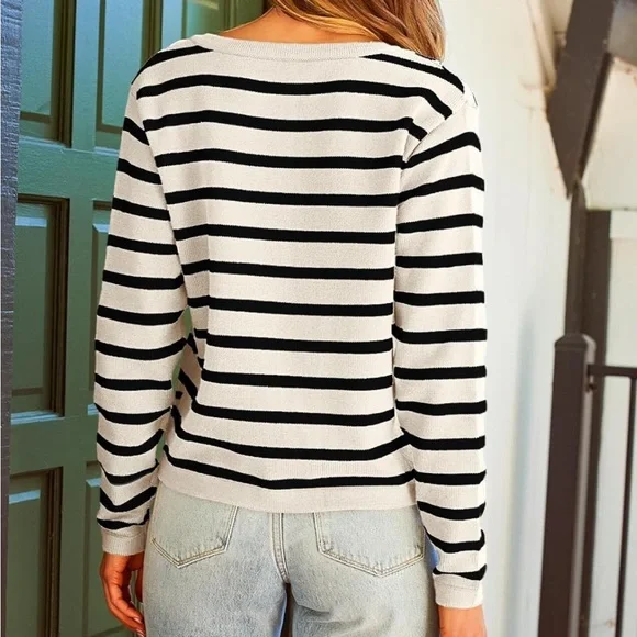 LILLUSORY Women Striped Cardigan Sweater in black & white - Picture 4 of 7